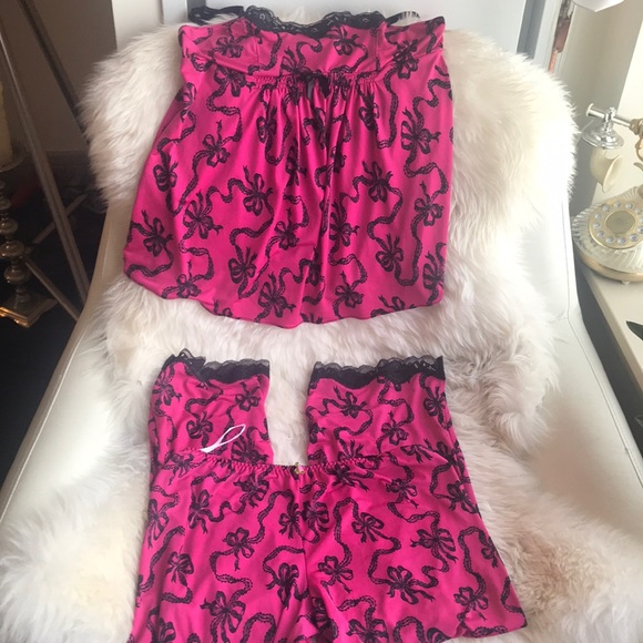 Betsey Johnson Other - NWT Betsey Johnson 2 pc set slinky ribbon bows pajamas small